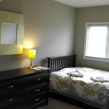 Boardwalk Homes - Executive Guest Rooms & Townhomes-2