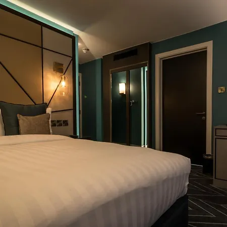 Seven Hotel-2