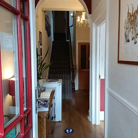 Lawnswood Guest House-2
