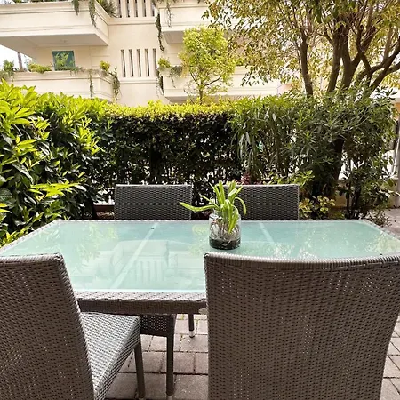 Residence Lungomare - Charming Apartments-2