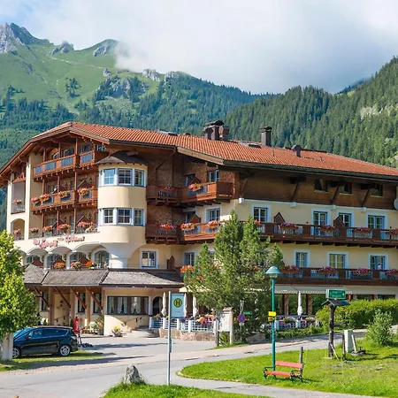 Hotel Lumberger Hof-2