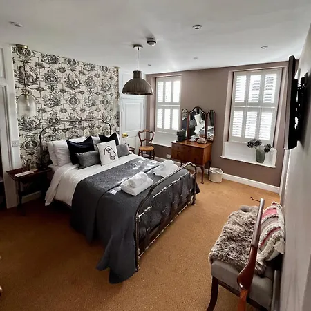 The Three Tuns-3