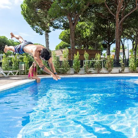 Aparthotel Las Palmeras Castelldefels-2