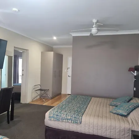 Australian Homestead Motor Lodge-3