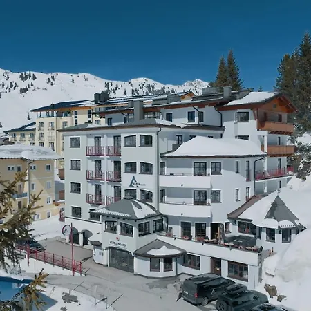 Alphatauern Health Resort - Adults Only 15 Plus-3