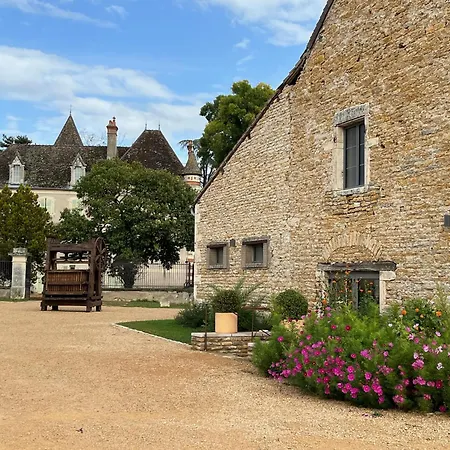 Château du Mauny, gîtes et chambres d'hôtes en Bourgogne-2