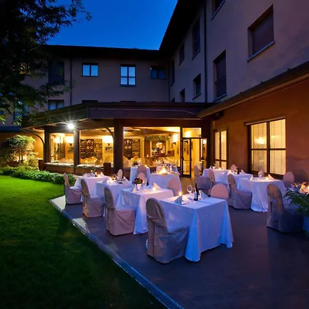 Brianteo Hotel Residence And Restaurant-3