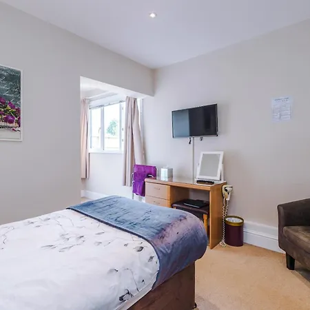 Holcombe Guest House-2
