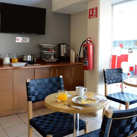Hotel Mateos 1215-2