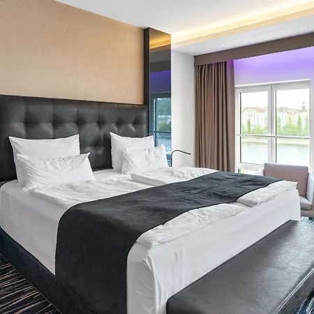 Dancing House Hotel - Tancici Dum-3