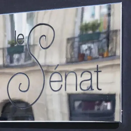 Le Senat-2