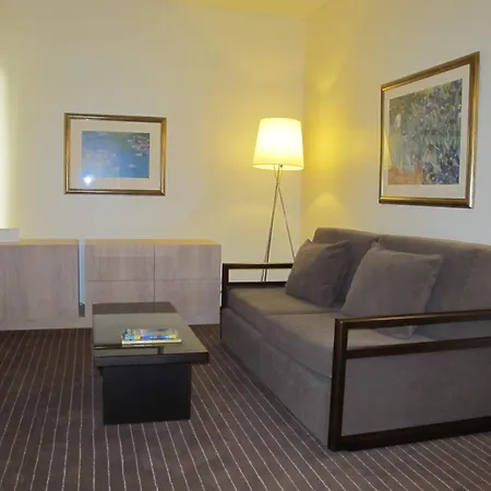 Hotel Girassol - Suite Hotel-3