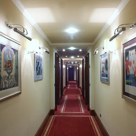 Best Western Premier Hotel Astoria-2