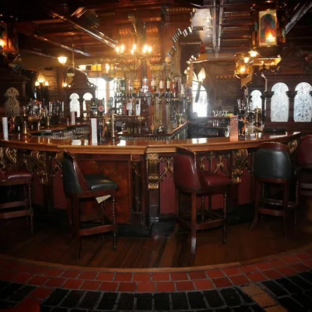 Benedicts Hotel-3