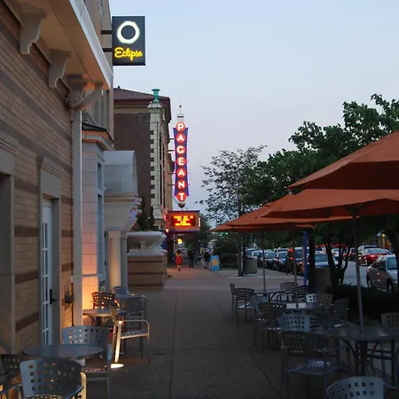 The Moonrise Hotel-3