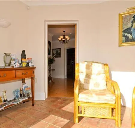 Claremount House B&B-2