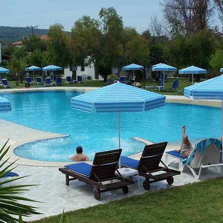 Ninos On The Beach Hotel-3