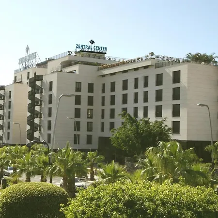 Hotel Zentral Center - Adults Only-3