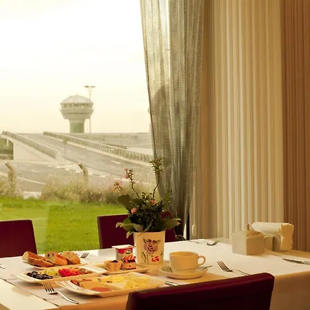 Orty Airport Hotel-2