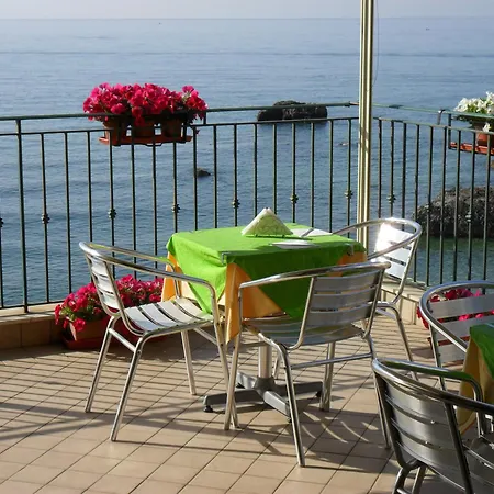 B&B Miramare-2