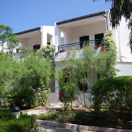 Baia Degli Aranci Suite&Apartments-2