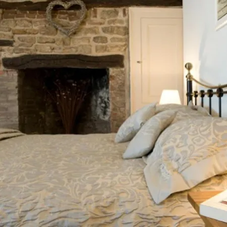 Cathedral View Guest House-3