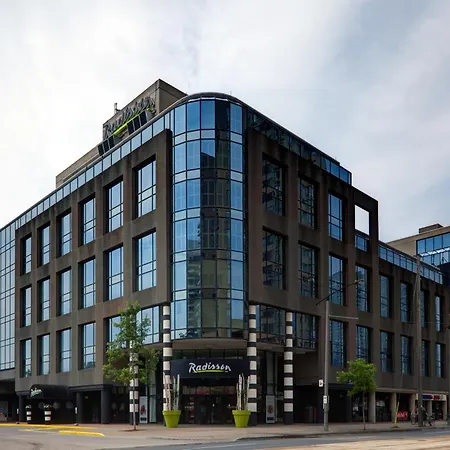 Radisson Blu Toronto Downtown-3