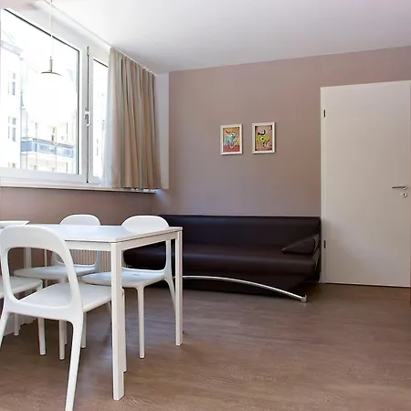 Apartmenthouse Berlin - Am Görlitzer Park-3