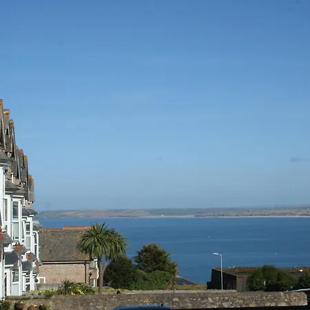 Rivendell Guest House-2