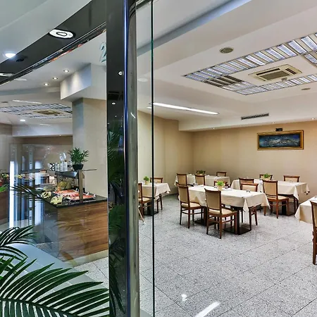 Kings Park Hotel-3