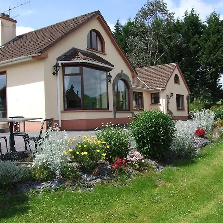 O'Sheas Ceol Na Habhann B&B-3