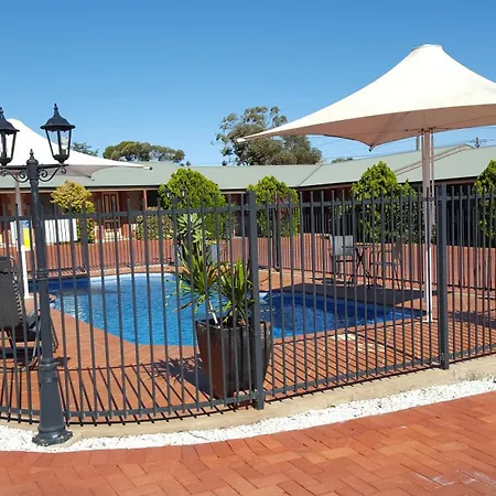 Gateway Motor Inn-2