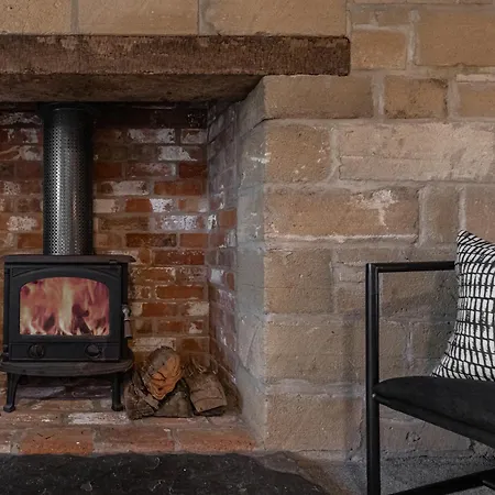 Mickle Cottage-2