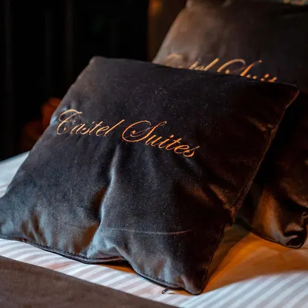 Castelsuites - Charming Luxury Boutique Suites-2