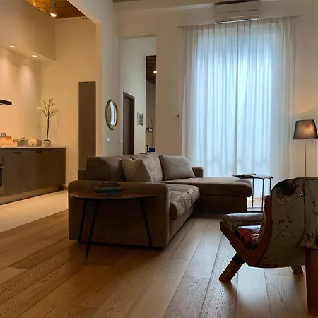 Florence Art Apartments-3