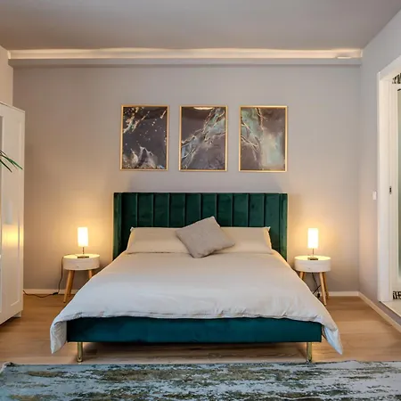 Piazza Maggiore Santa Margherita Rooms-2
