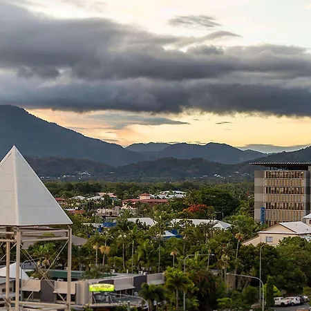 Rydges Esplanade Resort Cairns-2