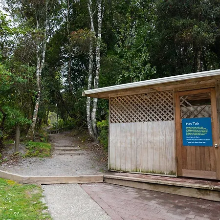 Blue Lake Top 10 Holiday Park-3