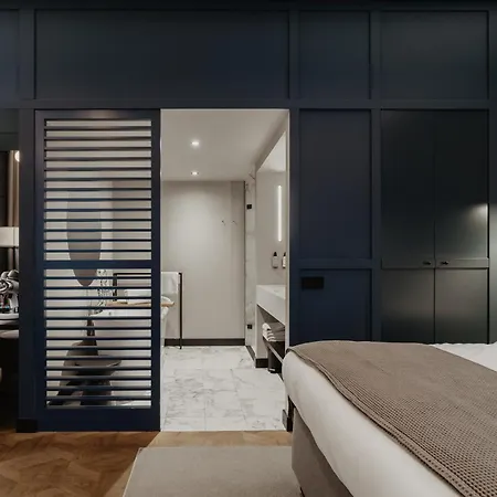 The Nox Hotel-3