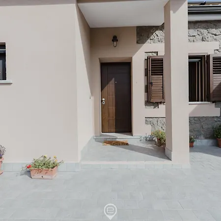 Estay - House Adele-3