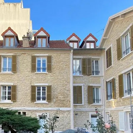 L'académie de Clémence, Guest House Paris-Roland-Garros-3