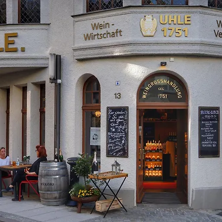 Weinhaus Uhle-2