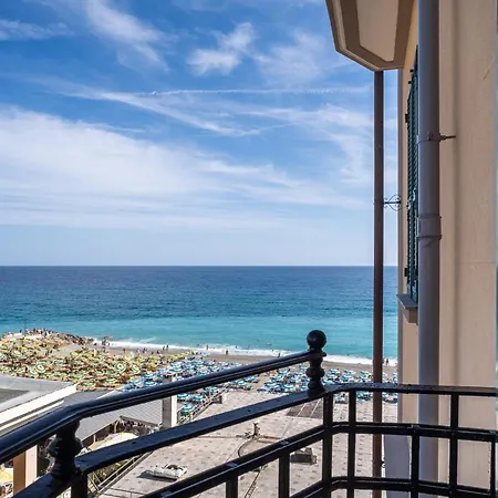 Lido Resort-2