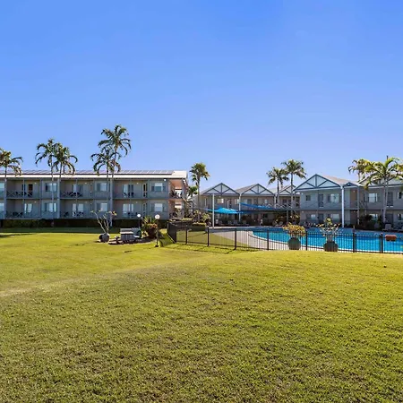 Moonlight Bay Suites-3