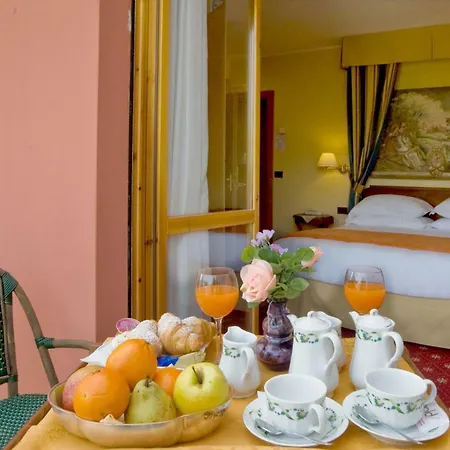Hotel Ferrari-2