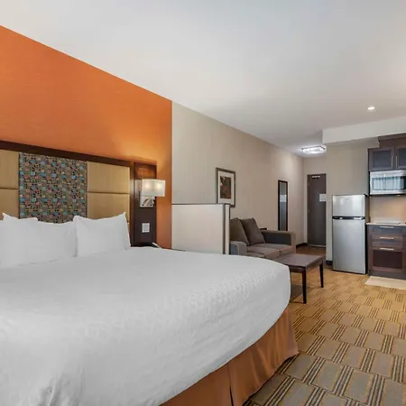 Best Western Plus Chateau Fort St. John-3