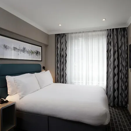 City Sleeper At Royal National Hotel-2