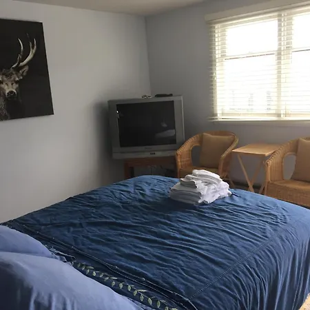 Cross Suite - Mistyriver Lodge-2