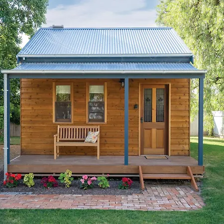 Tread Lightly Willunga Cabins-2