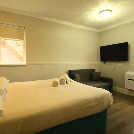 Oyo Abbey Lodge Hotel-3